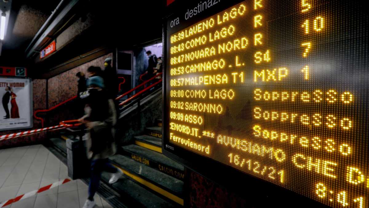 Immagine di È il giorno dello sciopero generale. Si ferma il trasporto (e non solo)