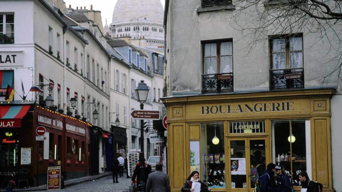 Immagine di I dolori di Parigi, che coi debiti si sente meno bella