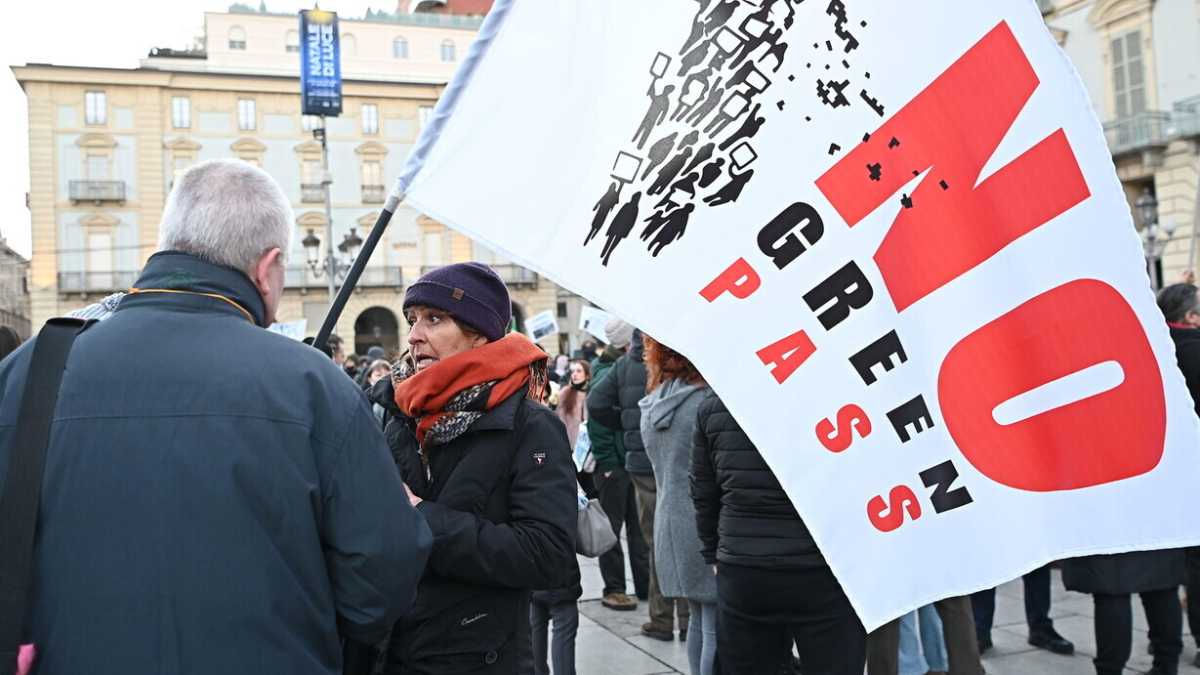 Immagine di No vax all'assalto del web. Il pubblico cresce del 130 per cento in 6 mesi