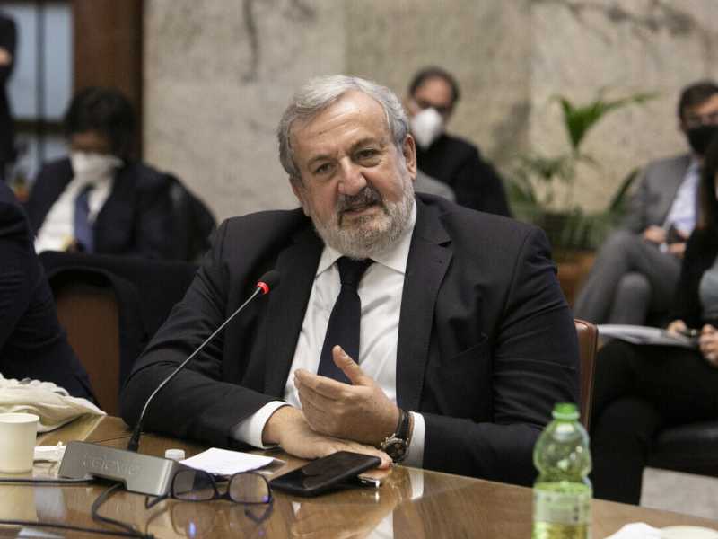 In Puglia a destra non è rimasto nessuno: sono tutti nel “sistema” Emiliano
