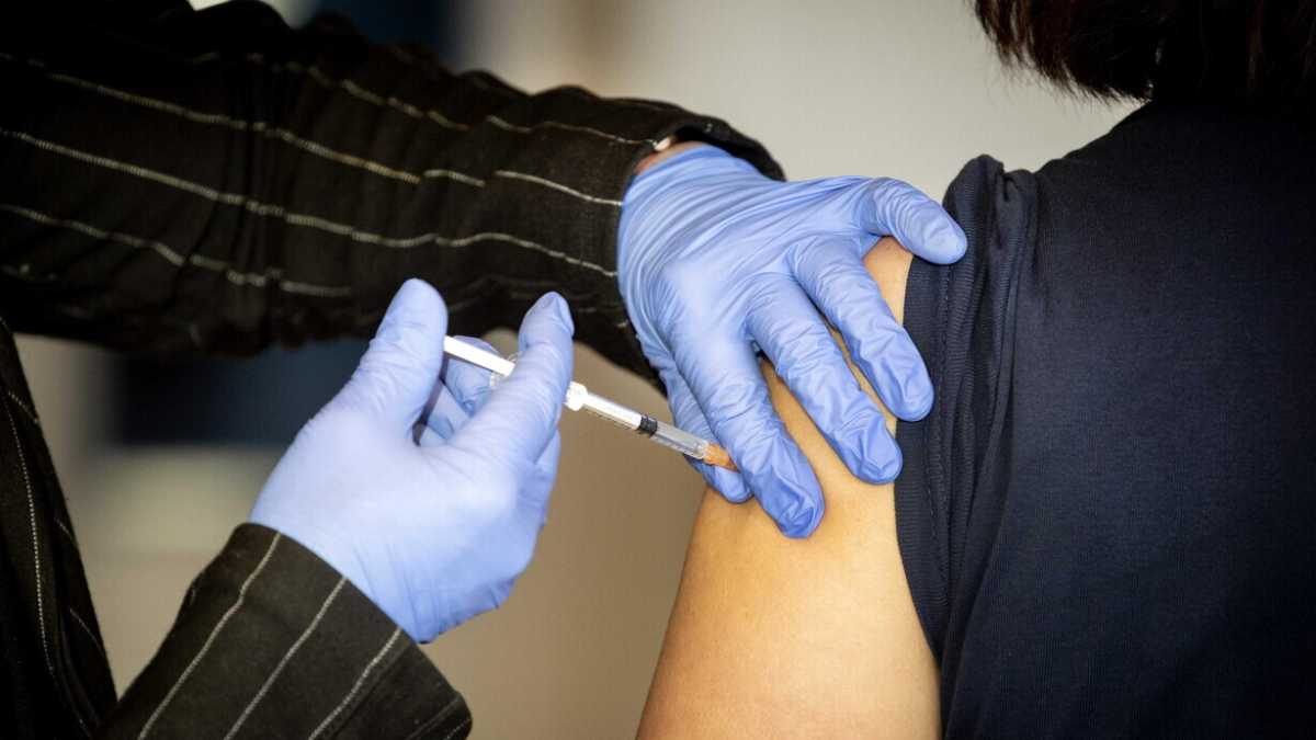 Immagine di Tracciare non basta. Contro Omicron serve aumentare l’obbligo