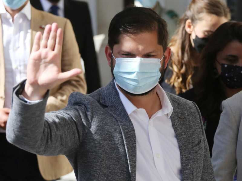 Il neopresidente cileno Gabriel Boric (foto EPA)