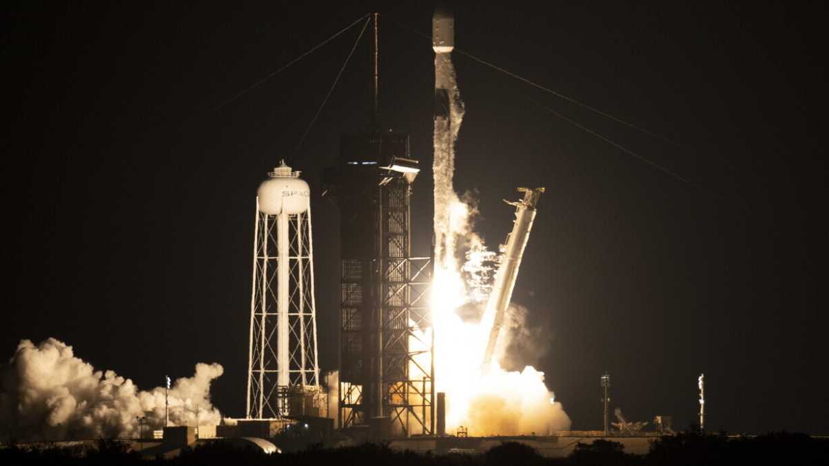 Immagine di La Cina accusa Elon Musk di una quasi collisione. C’è da preoccuparsi?