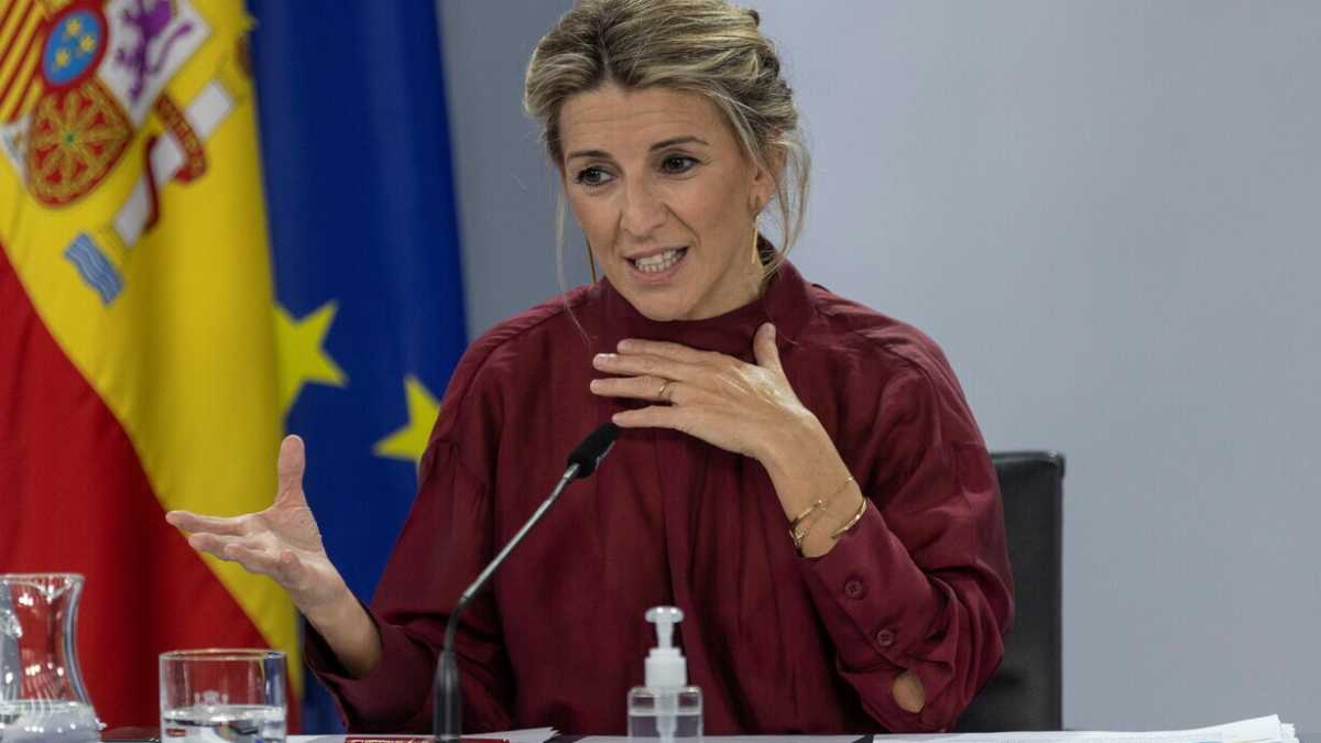 Immagine di A cosa punta Yolanda Díaz? Per ora la ministra del Lavoro spagnola si gode la popolarità