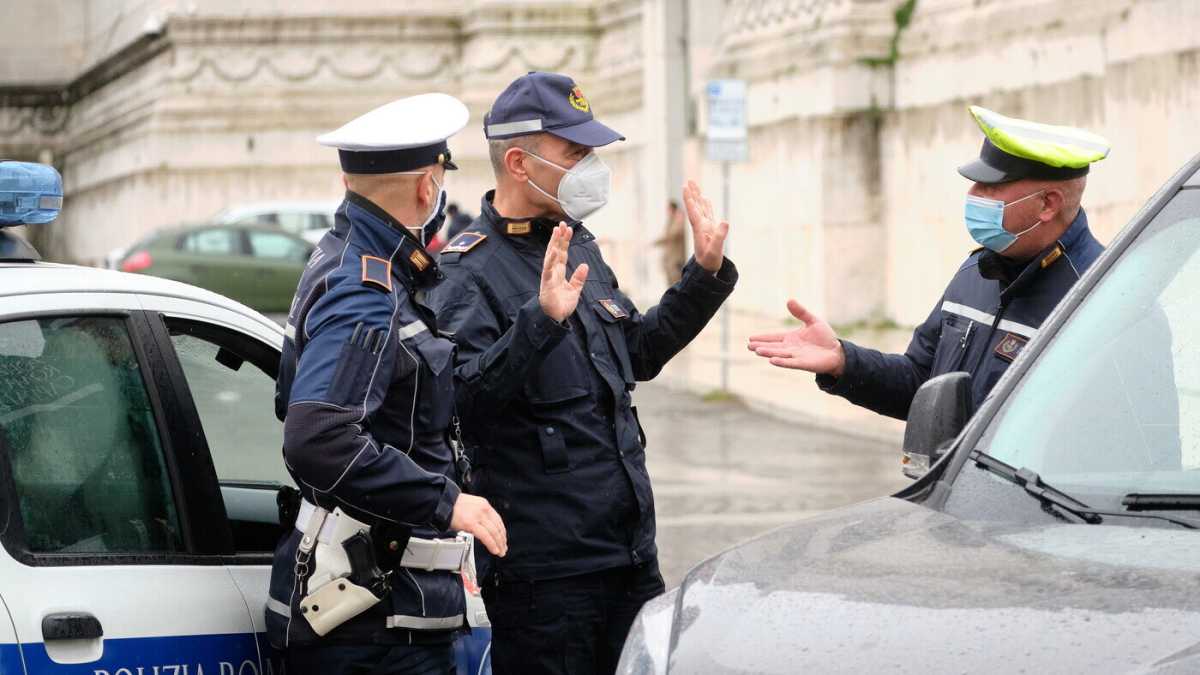 Immagine di Più multi più guadagni. Cosa c'è nel contratto integrativo della polizia locale di Roma