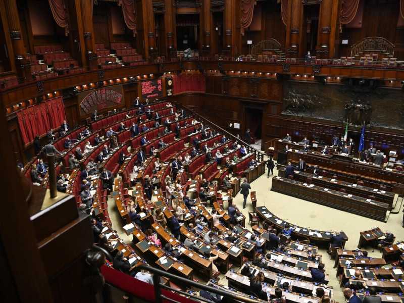 La crisi dei partiti colpisce le fondamenta della democrazia