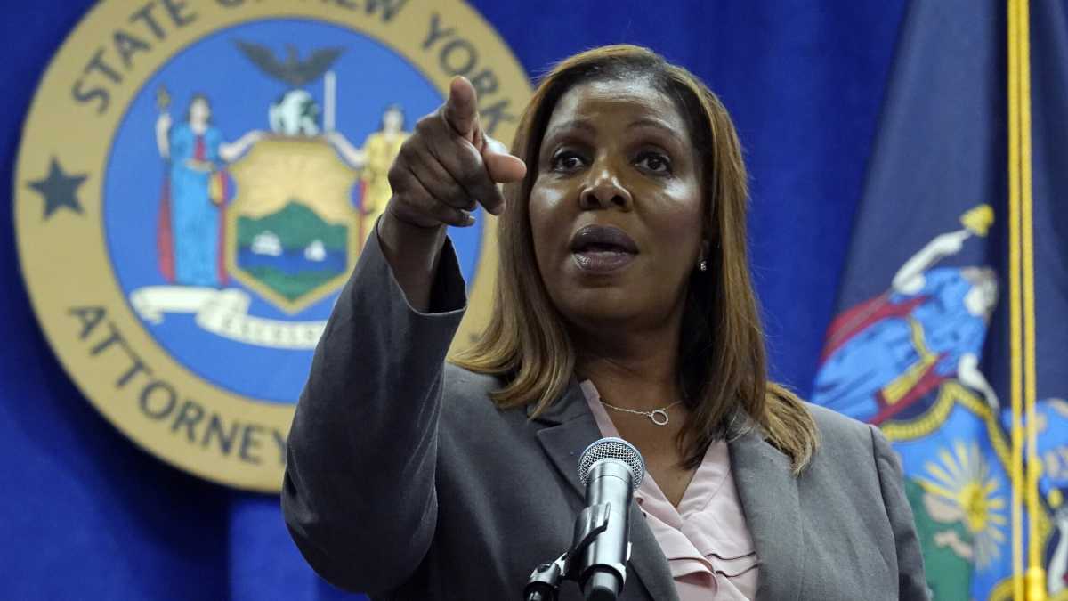 Immagine di Letitia James, la sentinella di New York che ha in mano le indagini contro Donald Trump e Andrew Cuomo