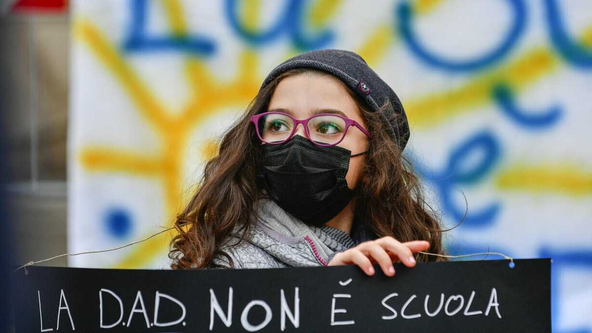 Immagine di Il 10 gennaio tutti a scuola: il governo vuole garantire la didattica in presenza