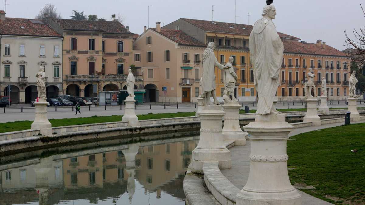 Immagine di Parità di genere anche per le statue