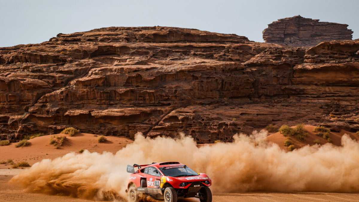 Immagine di Bomba contro la Parigi-Dakar