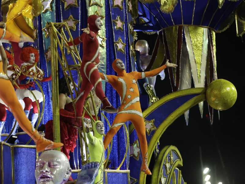 Cosa resta di Rio senza il suo Carnevale, annullato ancora per Covid