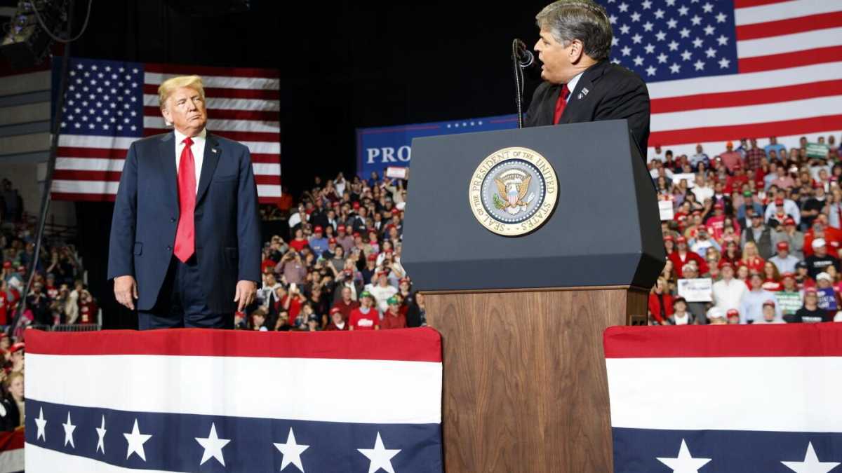 Immagine di Assalto al Congresso americano, la commissione d’inchiesta tocca il giornalista Hannity