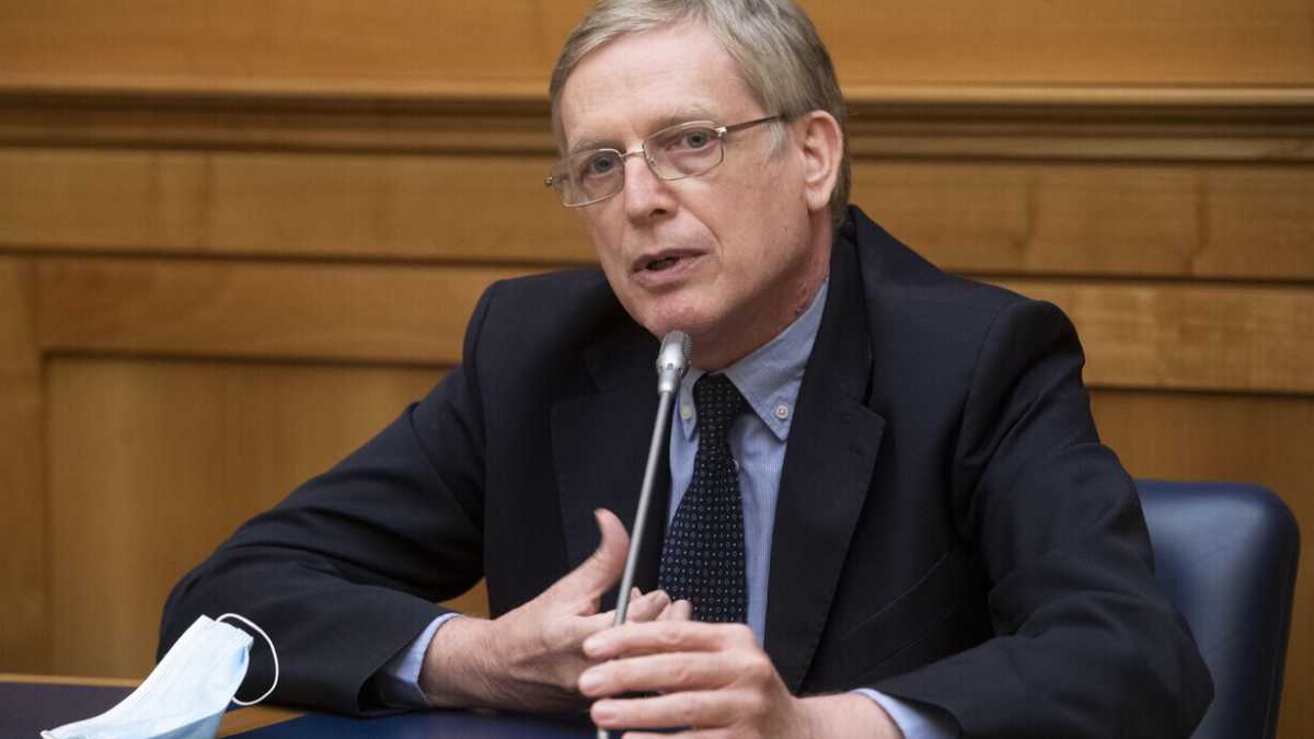 Immagine di Gentile Cuperlo, la maleducazione paga