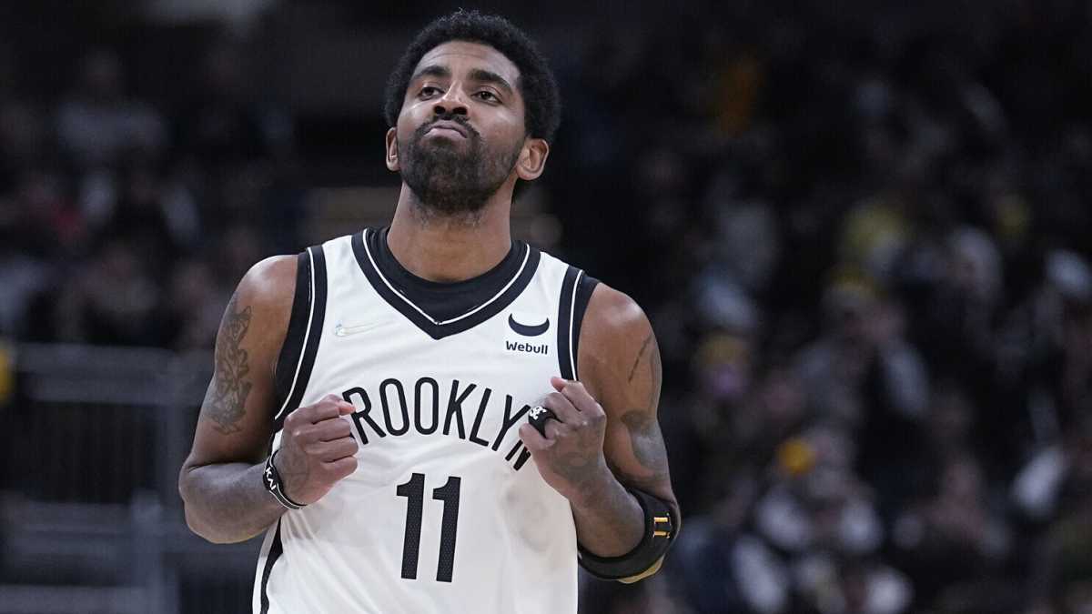 Immagine di Kyrie Irving, il primo giocatore Nba part-time dai tempi di Terry Dischinger