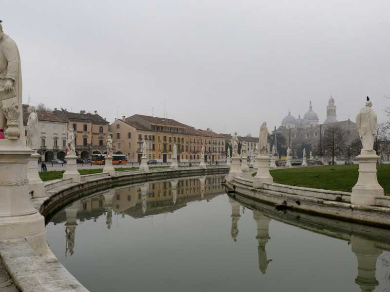 Prato della Valle a Padova (Ansa) 