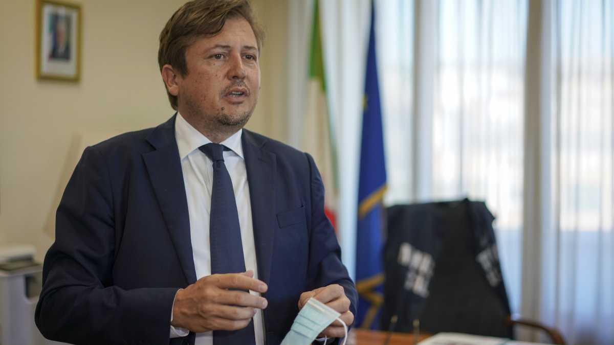 Immagine di Vita dura per i No vax: "Dal 15 febbraio non potranno fare più nulla”. Parla Sileri