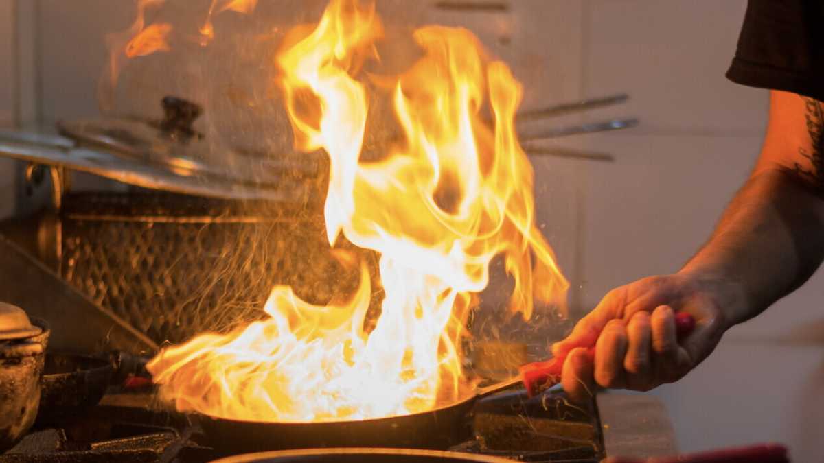 Immagine di Ristoratori tatuati e dai nomi alieni, siete contrari al Levitico e all'italiano