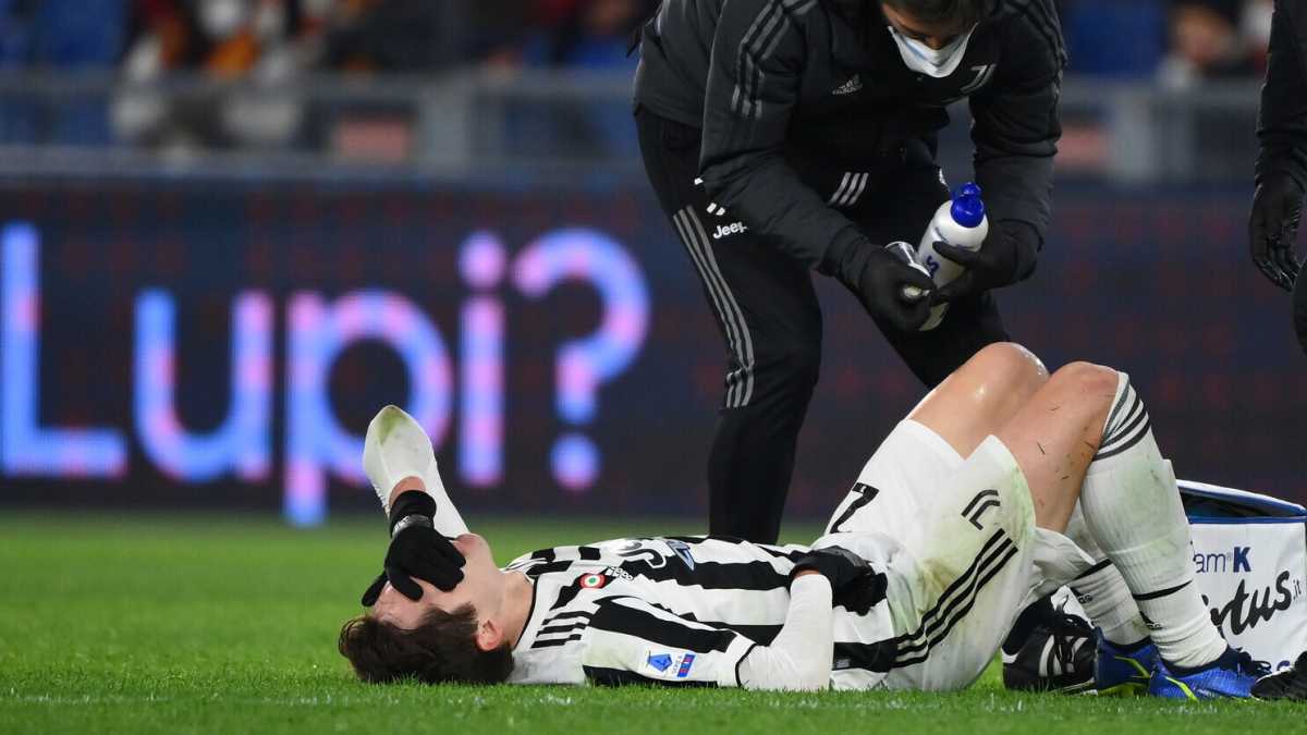 Immagine di Tra quanto (e come) tornerà Federico Chiesa? Parla il dottor Francesco Della Villa