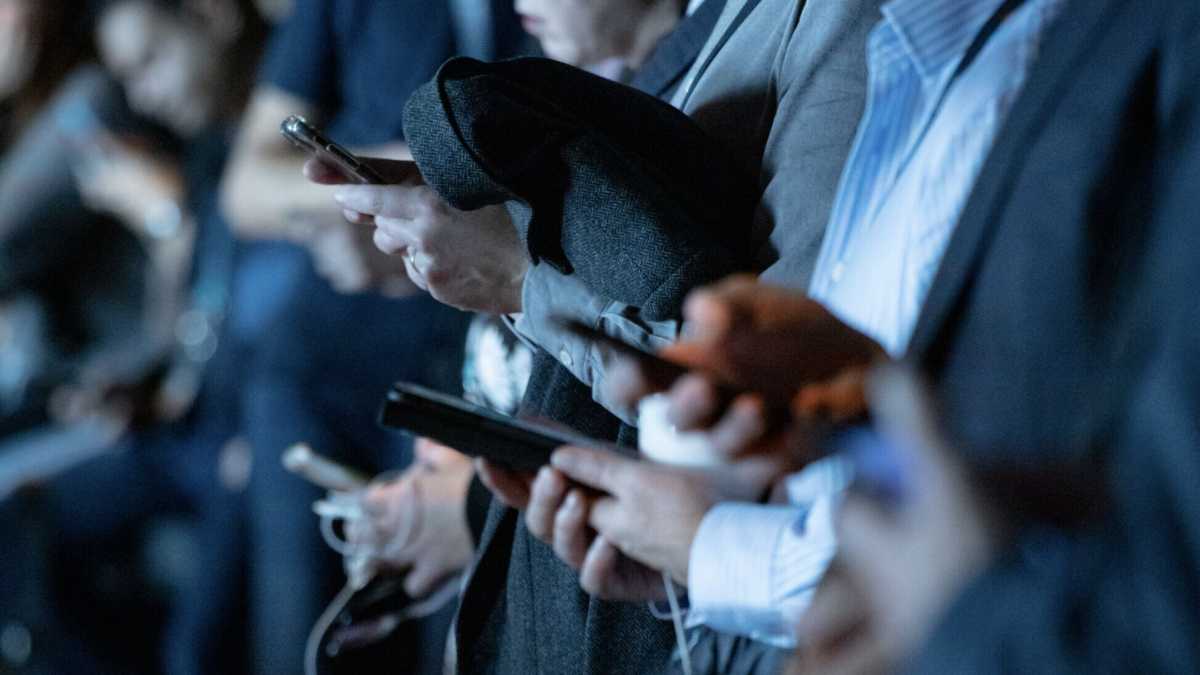 Immagine di Yubo è il Tinder dei teenagers, ma chi c'è davvero dietro alle foto hot?