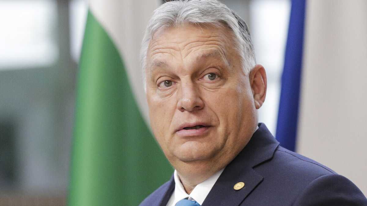 Immagine di Orbán solidale con Tokayev