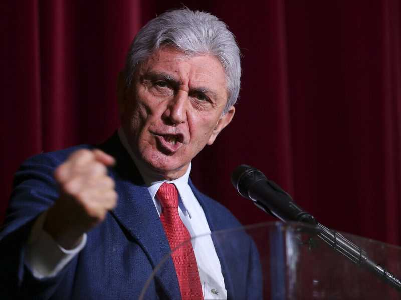 "Il banco è di sinistra non la Dad! Dove è finita la nostra storia?". Parla Bassolino
