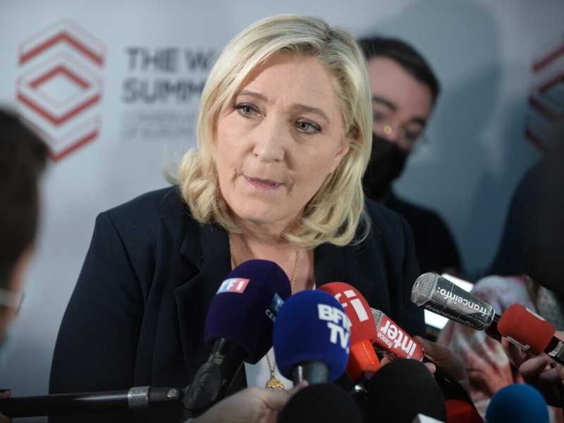 Le Pen ci dice che Draghi fa il bene delle banche e non dei popoli