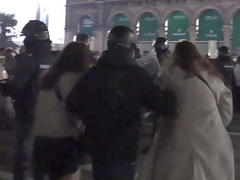 Sulle violenze di Capodanno si ha paura a prunciare la parola Islam