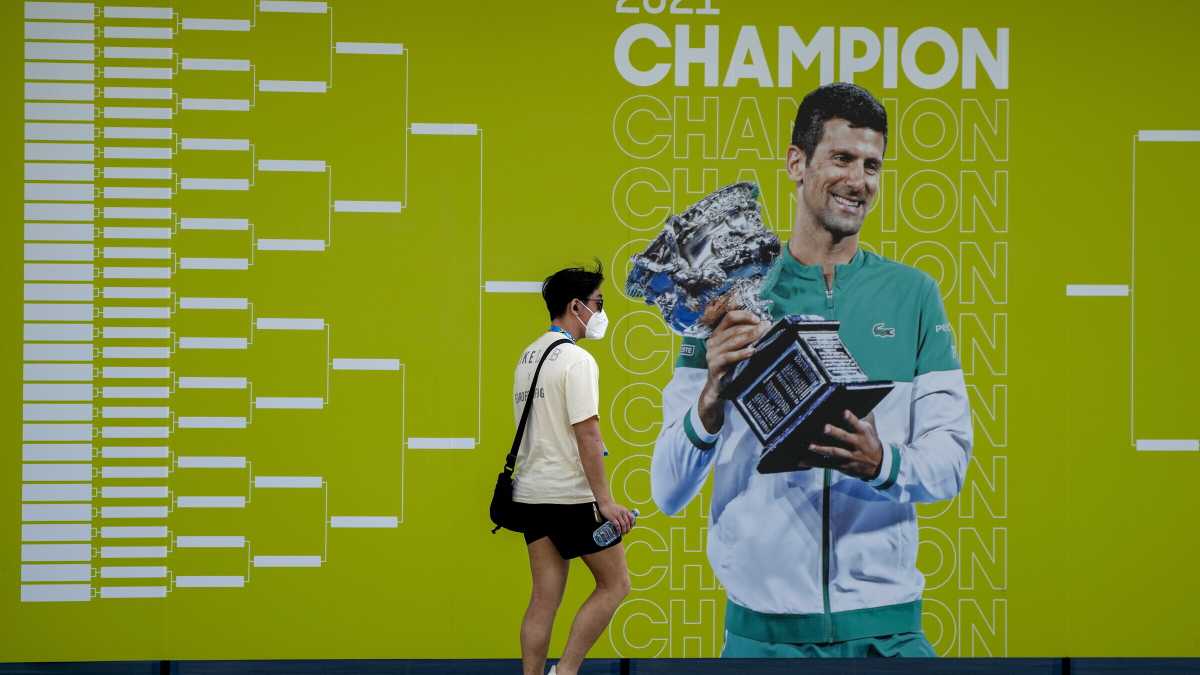 Immagine di Basta accanirsi contro Djokovic