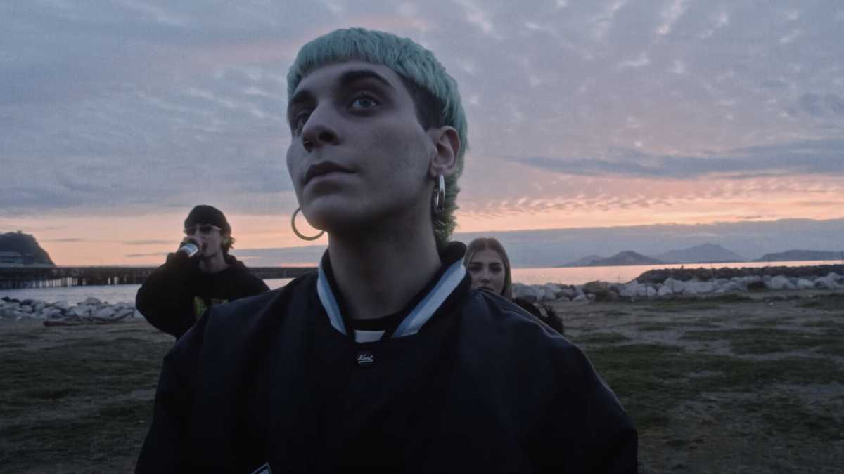 Immagine di La musica dell’abbandono dei Thru Collected, la serenità ai tempi del caos