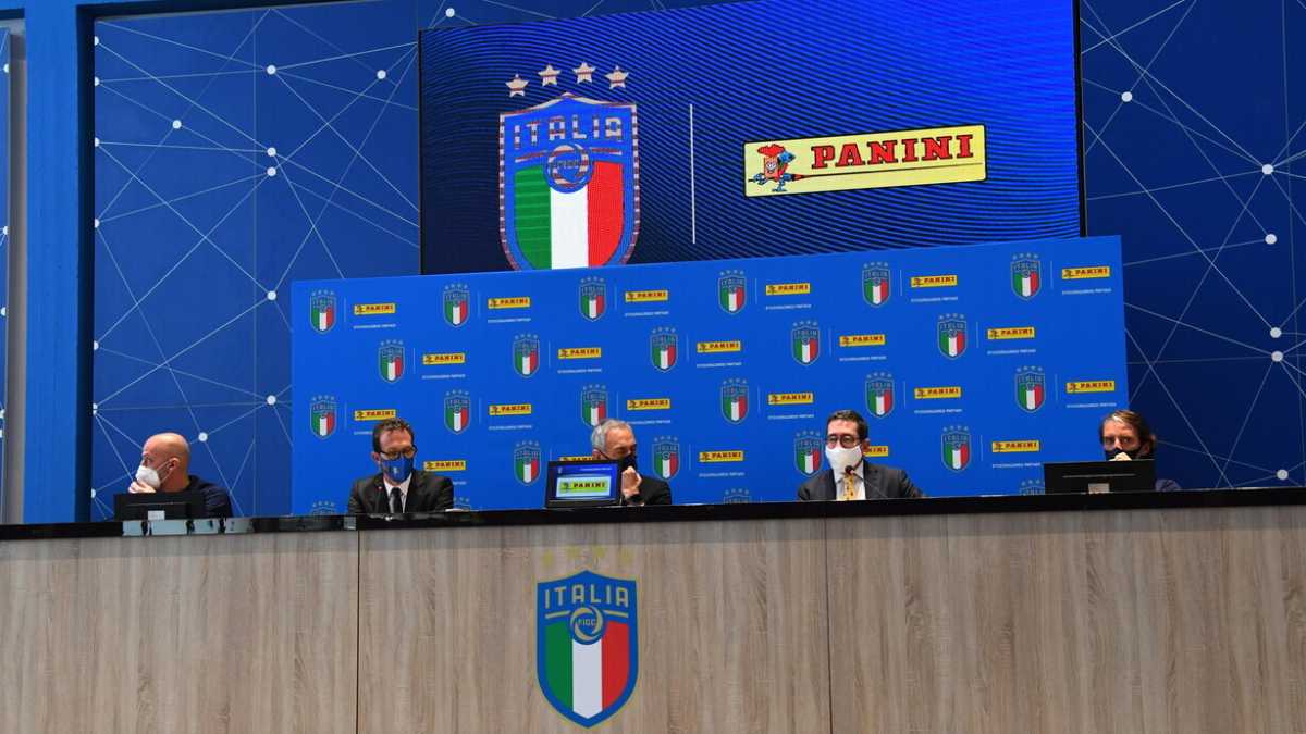 Immagine di Calcio da appiccicare. L'album Calciatori Panini è arrivato