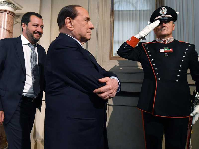 "Si ritira". Salvini ci spera, ma Berlusconi (per ora) non molla il Colle dei sogni