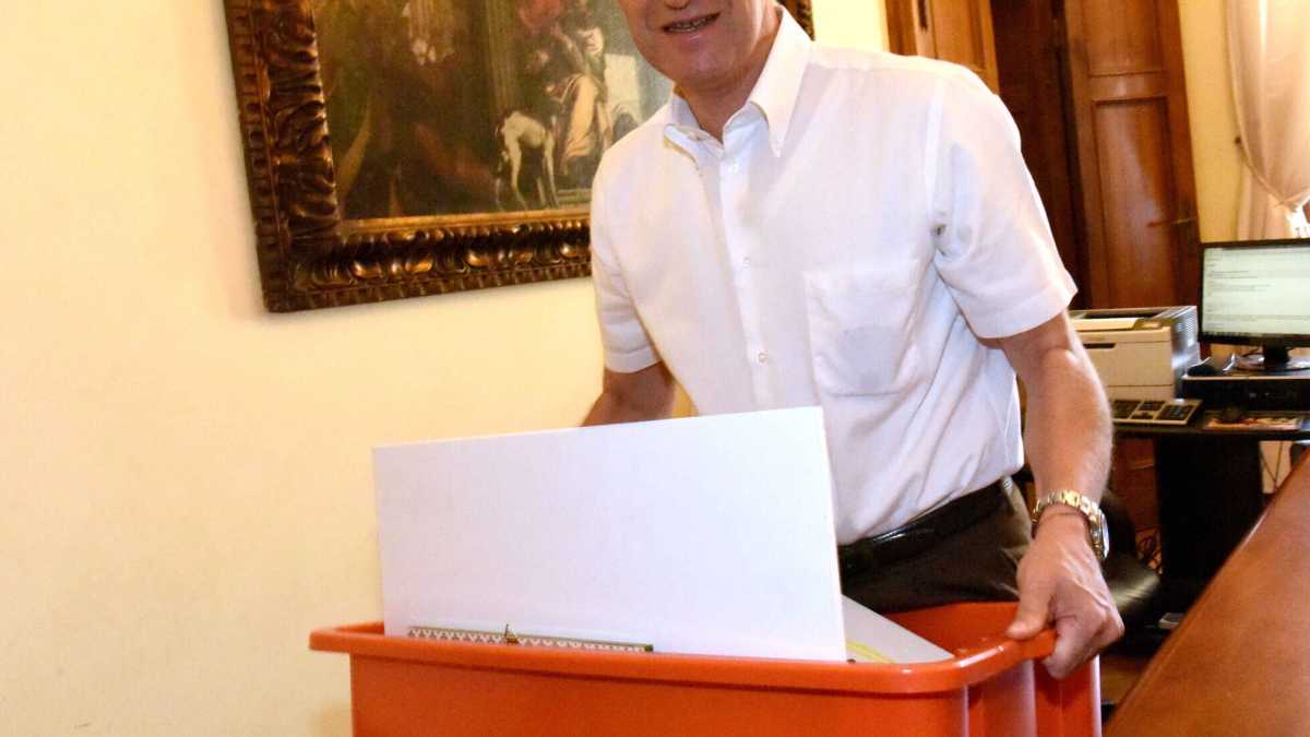 Immagine di Flavio Tosi guarda a Palazzo Barbieri: “La Lega mi segua, o perderà anche Verona”