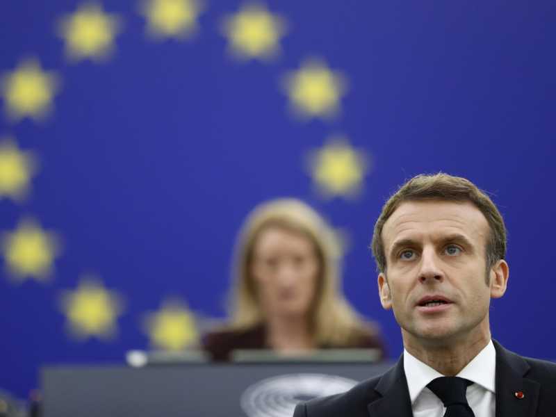 Macron chiede di inserire protezione dell'ambiente e aborto nella Carta dei diritti dell'Ue