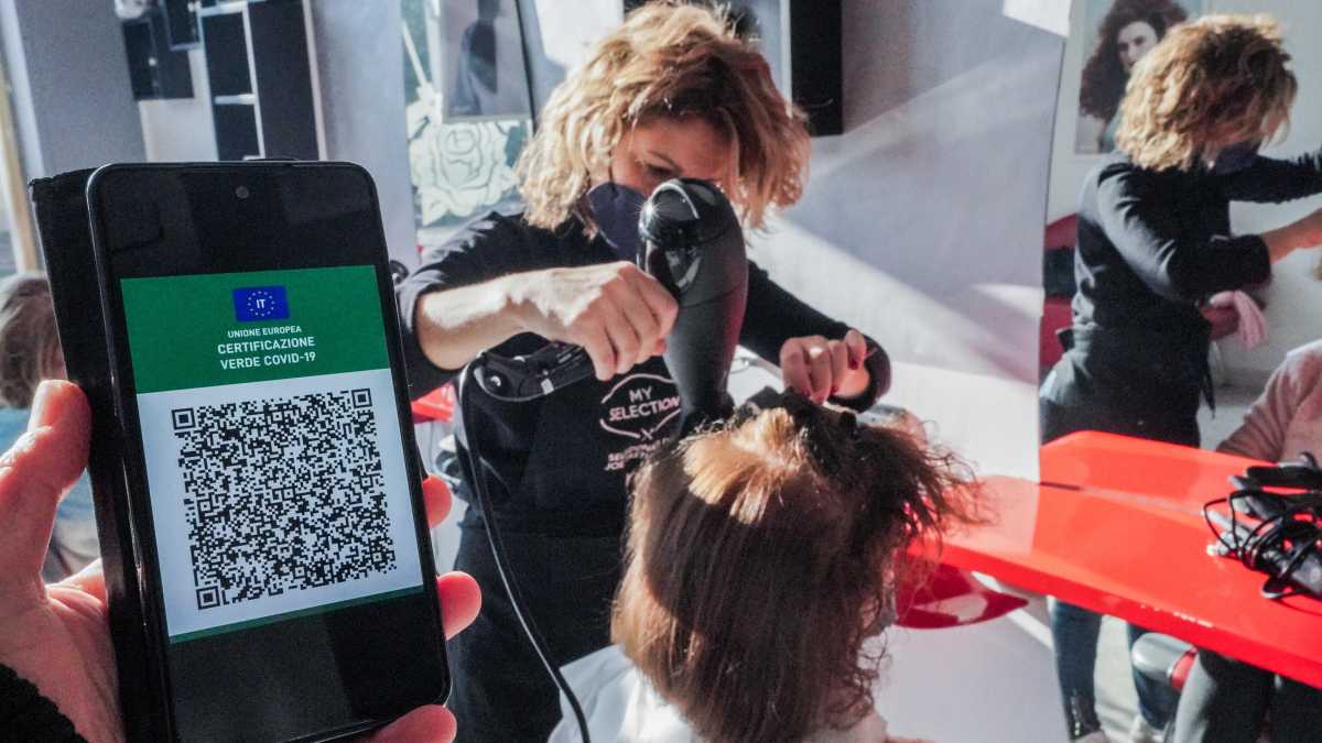 Immagine di Green pass, i nuovi obblighi. Ecco il calendario delle scadenze fino al 31 marzo