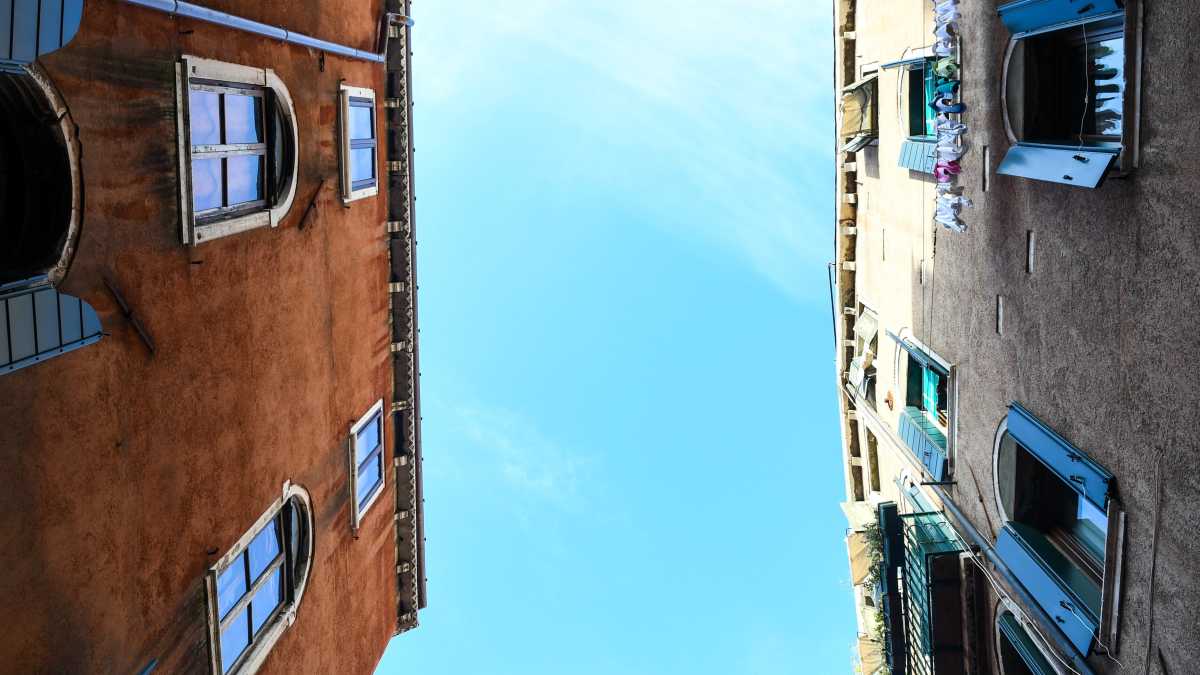 Immagine di Un nodo al lenzuolo e il senso di una fuga