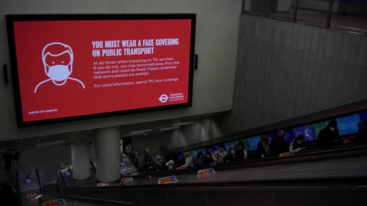 Immagine di Stiamo tornando indietro, alla politicizzazione della mascherina