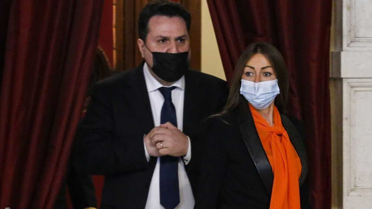 Immagine di Quirinale, colpo del Cav. prima del vertice: l'ex grillino De Bonis passa con Forza Italia