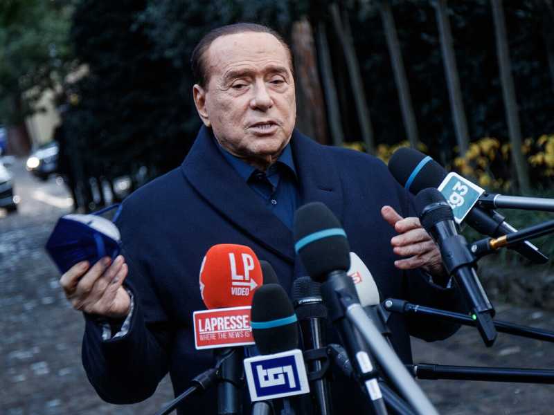 Le modifiche al bollettino Covid, il caos ucraino e il vertice di centrodestra