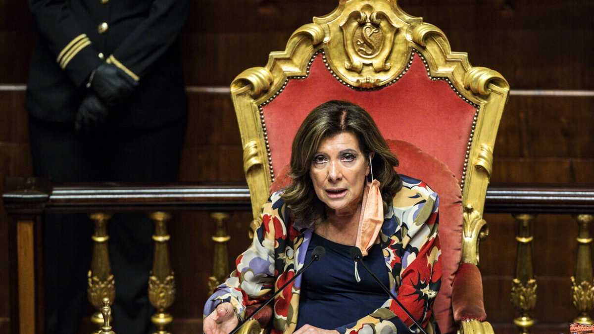 Immagine di Casellati è la pistola sul tavolo di Salvini