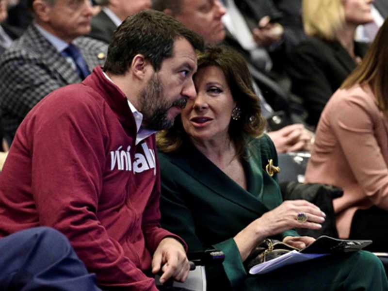 Matteo Salvini e Maria Elisabetta Alberti Casellati (Ansa)