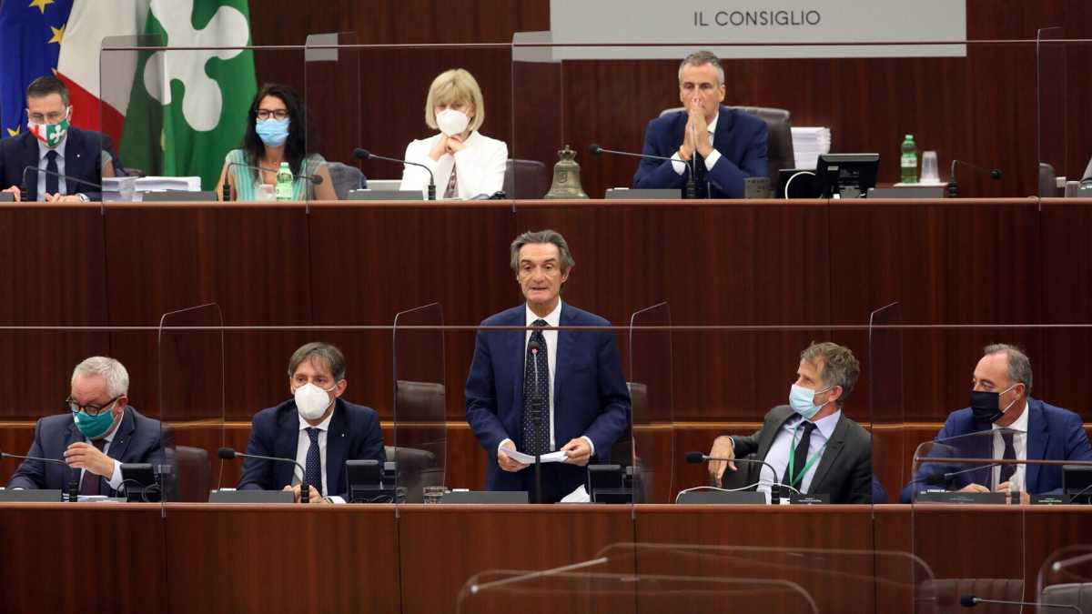 Immagine di Le elezioni regionali in Lombardia sono un caos come quelle per il Qurinale: in arrivo un Fontana bis?