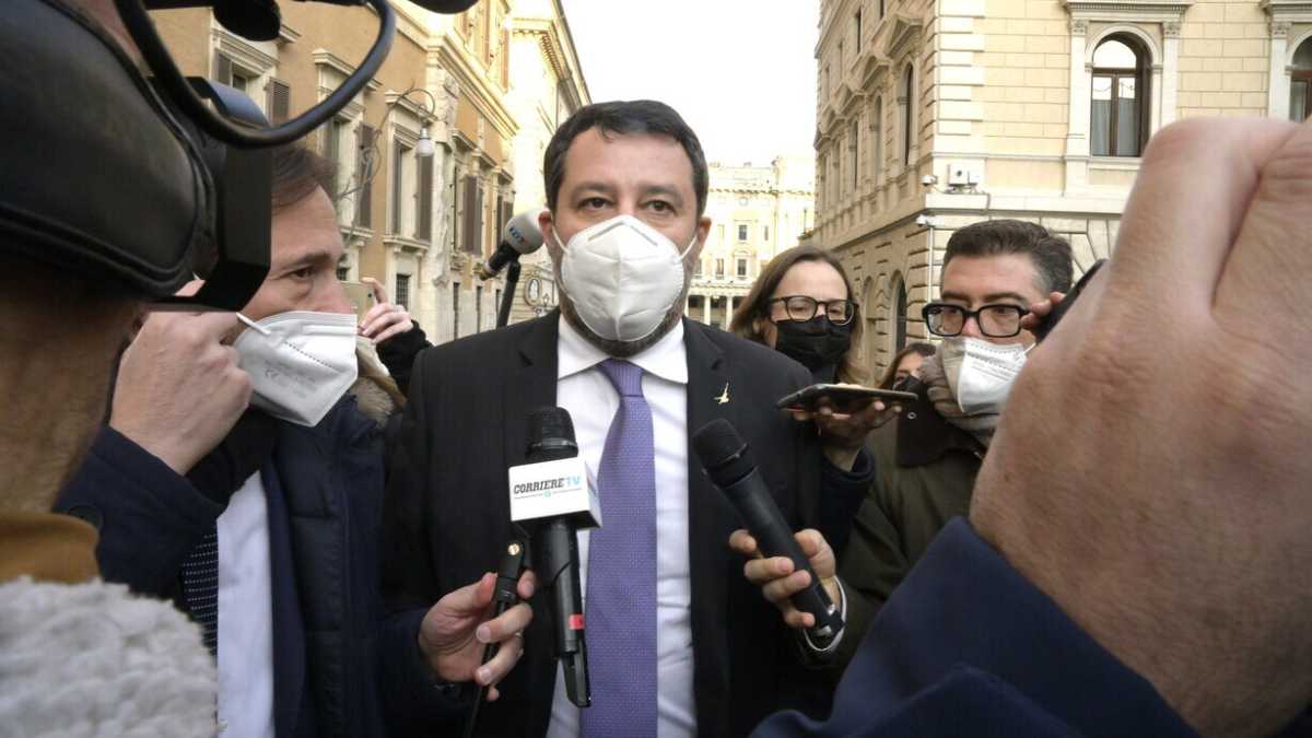 Immagine di Quirinale: "Se Casellati va sotto ai 400 è un dramma per Salvini", dicono in Transatlantico