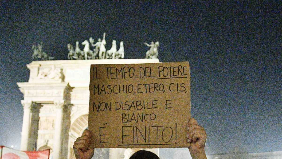Immagine di Attivisti a prova di tweet: usare casi marginali per riscrivere lingua e biologia
