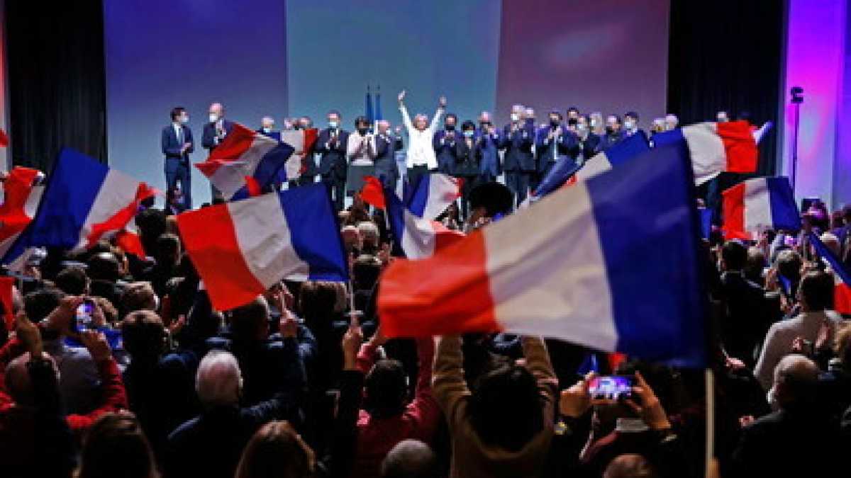 Immagine di Le Pen, Zemmour e Pécresse sgomitano. Inizia la “guerre des trois”