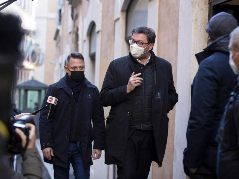 Giorgetti verso le dimissioni. Il ministro della Lega vuole lasciare il governo