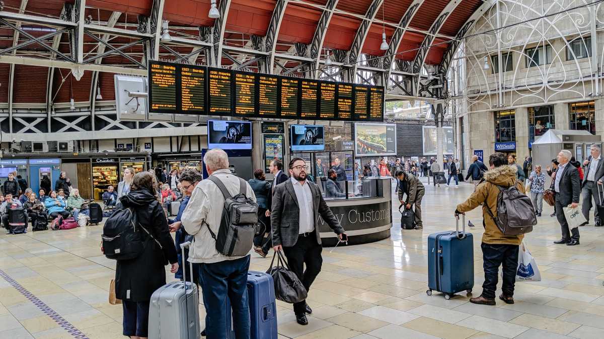Immagine di In Ue torna il green pass per viaggiare, ma l'Italia continua con le quarantene