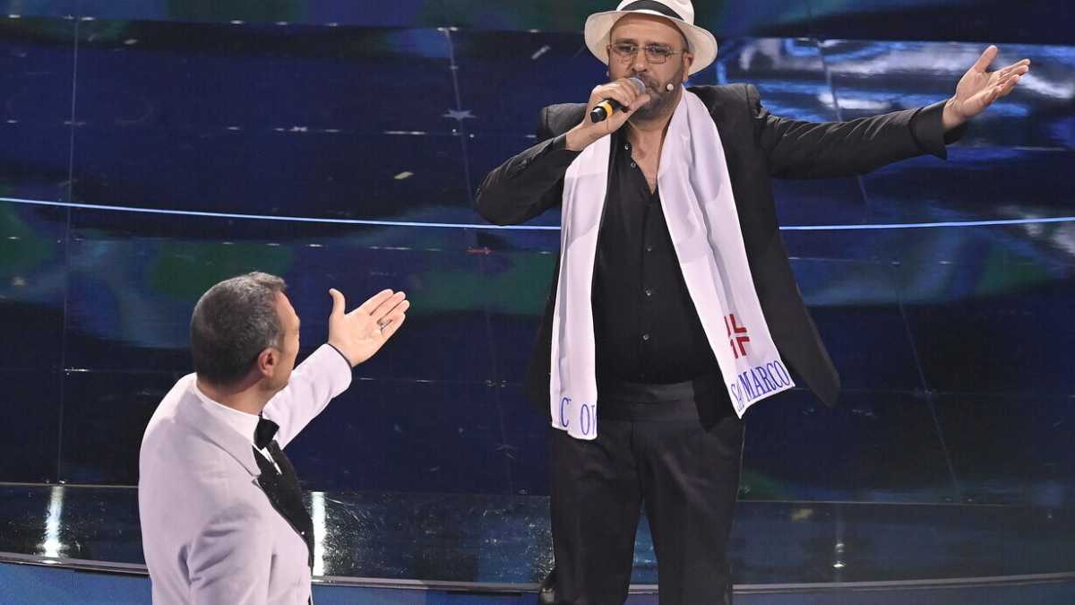 Immagine di Checco Zalone a Sanremo individua il bersaglio, costruisce il personaggio, colpisce
