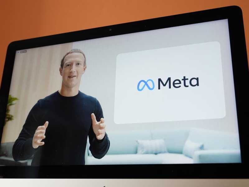 Facebook perde utenti. Per risollevare Meta, Zuckerberg rincorre TikTok