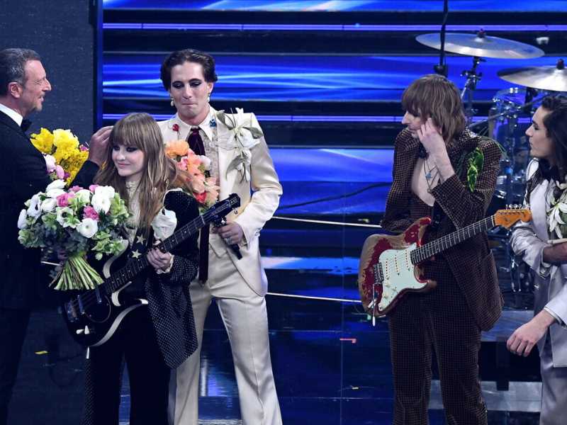 Sanremo, Mahmood e Blanco sono già primi. Ma vincono ancora i Måneskin