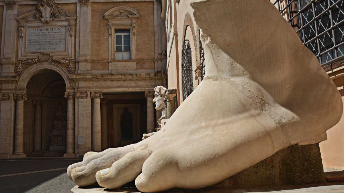 Immagine di Cari onorevoli, attenti alle scarpe!
